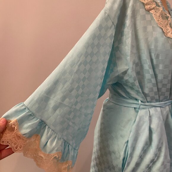 Vintage 70s Givenchy Intimates Chemise Peignoir Nightgown Angel Sleeve Robe Lace - Picture 3 of 16